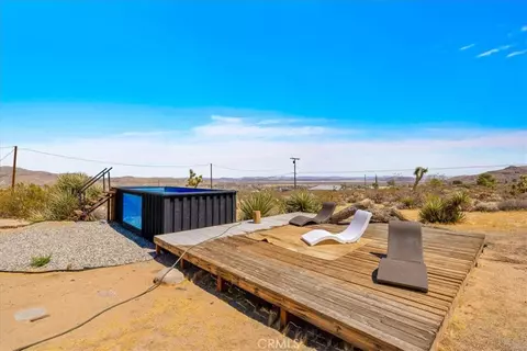 Exterior - 7119 Saddleback Rd, Joshua Tree, CA 92252 photo 9 of 17