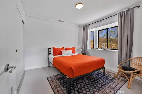 Bedroom - 7119 Saddleback Rd, Joshua Tree, CA 92252 photo 6 of 10