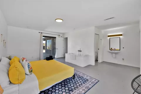 Bedroom - 7119 Saddleback Rd, Joshua Tree, CA 92252 photo 3 of 10