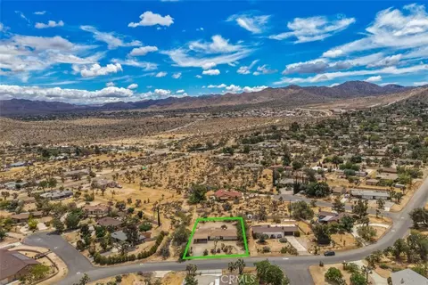 View/Area - 7983 Grand, Yucca Valley, CA 92284 photo 5 of 7