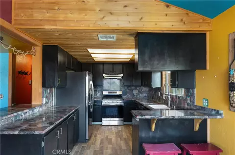 Kitchen - 10219 N Star, Morongo Valley, CA 92256 photo 2 of 2