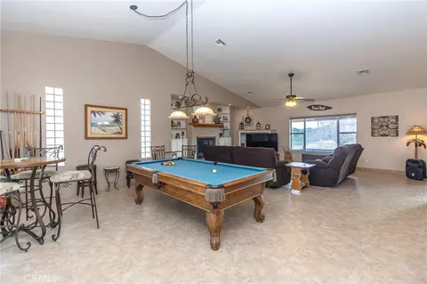 Living - 915 Beach Dr, Needles, CA 92363 photo 5 of 6