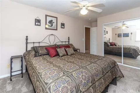 Bedroom - 915 Beach Dr, Needles, CA 92363 photo 5 of 10