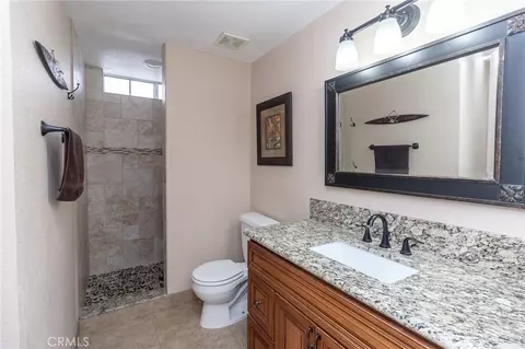 Bath - 915 Beach Dr, Needles, CA 92363 photo 12 of 12