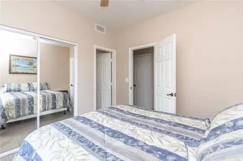 Bedroom - 915 Beach Dr, Needles, CA 92363 photo 9 of 10