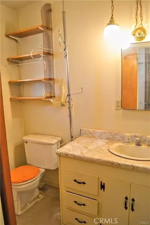 Bath - 4040 Peter Rabbit, Twentynine Palms, CA 92277 photo 1 of 1
