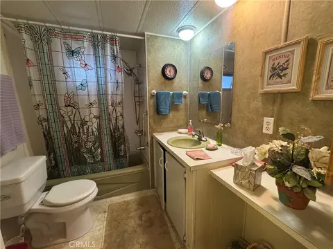 7484 Kickapoo Trl #9, Yucca Valley, CA 92284 photo 16