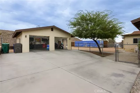 Exterior - 61726 Hilltop, Joshua Tree, CA 92252 photo 6 of 12