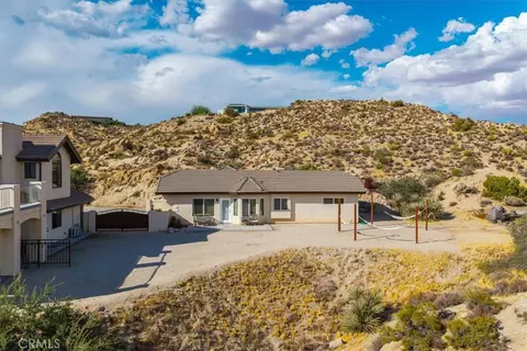 Exterior - 57024 Pinto Ct, Yucca Valley, CA 92284 photo 10 of 14