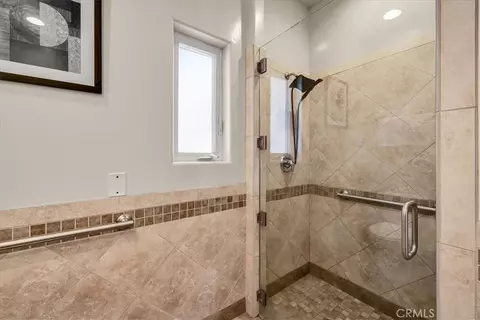 Bath - 57024 Pinto Ct, Yucca Valley, CA 92284 photo 7 of 7