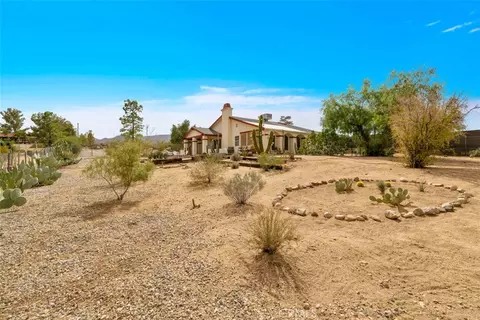 Exterior - 61864 Alta Mura, Joshua Tree, CA 92252 photo 17 of 19