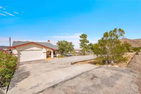 Exterior - 61864 Alta Mura, Joshua Tree, CA 92252 photo 2 of 19
