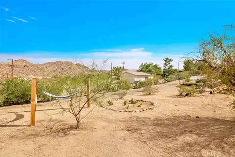 Exterior - 61864 Alta Mura, Joshua Tree, CA 92252 photo 18 of 19