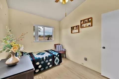 Bedroom - 5566 Oleta, Landers, CA 92285 photo 5 of 5