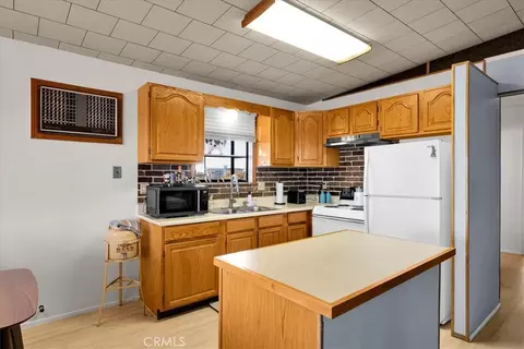 Kitchen - 5566 Oleta, Landers, CA 92285 photo 2 of 4