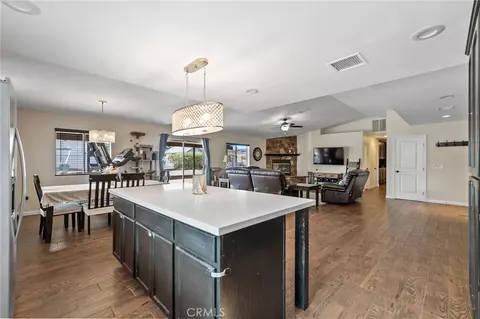 Kitchen - 58235 Paxton, Yucca Valley, CA 92284 photo 4 of 4