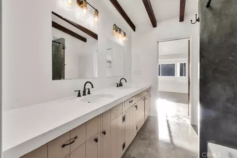 Bath - 51039 Canyon Rd, Morongo Valley, CA 92256 photo 1 of 3