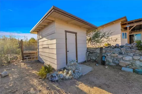 Exterior - 51039 Canyon Rd, Morongo Valley, CA 92256 photo 7 of 11