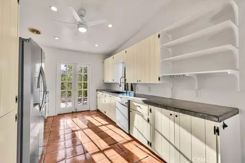 Kitchen - 51039 Canyon Rd, Morongo Valley, CA 92256 photo 1 of 4