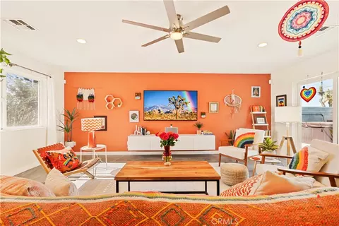 Living - 7021 Balsa Ave, Yucca Valley, CA 92284 photo 1 of 4