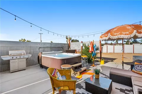 Exterior - 7021 Balsa Ave, Yucca Valley, CA 92284 photo 3 of 5