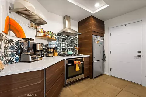 Kitchen - 7021 Balsa Ave, Yucca Valley, CA 92284 photo 2 of 3