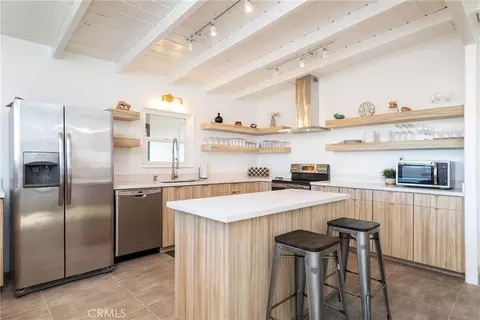 Kitchen - 64380 Sullivan Rd, Joshua Tree, CA 92252 photo 1 of 2