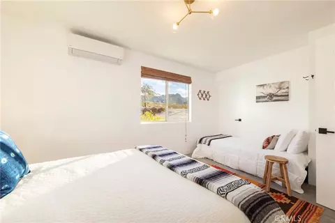 Bedroom - 64380 Sullivan Rd, Joshua Tree, CA 92252 photo 10 of 14