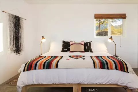 Bedroom - 64380 Sullivan Rd, Joshua Tree, CA 92252 photo 2 of 14