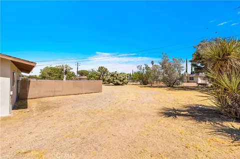 Exterior - 7623 Frontera Ave, Yucca Valley, CA 92284 photo 10 of 11