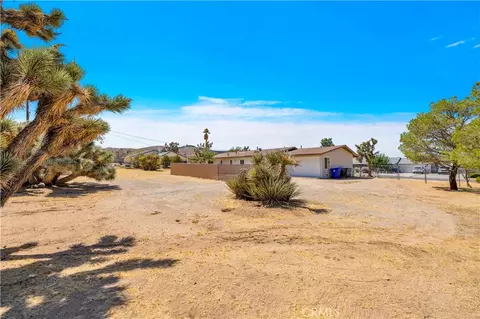 Exterior - 7623 Frontera Ave, Yucca Valley, CA 92284 photo 7 of 11