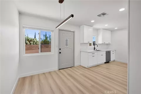 Entry Way - 7623 Frontera Ave, Yucca Valley, CA 92284 photo 1 of 2