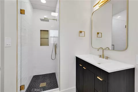 Bath - 7623 Frontera Ave, Yucca Valley, CA 92284 photo 1 of 3