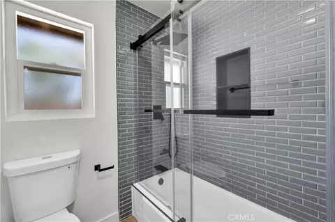 Bath - 7623 Frontera Ave, Yucca Valley, CA 92284 photo 3 of 3