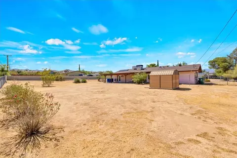 Exterior - 7433 Frontera Ave, Yucca Valley, CA 92284 photo 6 of 8