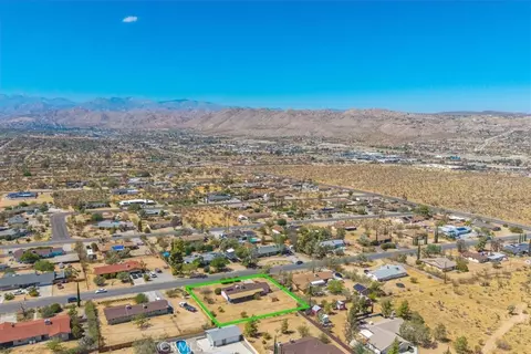View/Area - 7433 Frontera Ave, Yucca Valley, CA 92284 photo 10 of 11