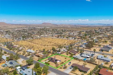 View/Area - 7433 Frontera Ave, Yucca Valley, CA 92284 photo 6 of 11
