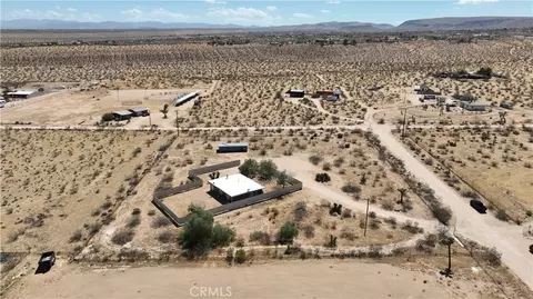 View/Area - 829 Cambria, Yucca Valley, CA 92284 photo 8 of 27
