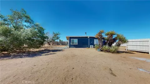 Exterior - 829 Cambria, Yucca Valley, CA 92284 photo 4 of 8