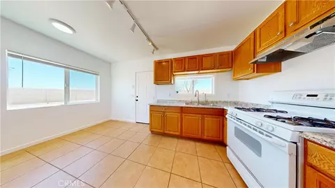 Other - 829 Cambria, Yucca Valley, CA 92284 photo 6 of 20
