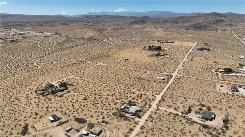 View/Area - 829 Cambria, Yucca Valley, CA 92284 photo 22 of 27