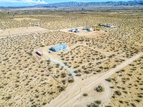 2575 Mcgarry, Joshua Tree, CA 92252 photo 38