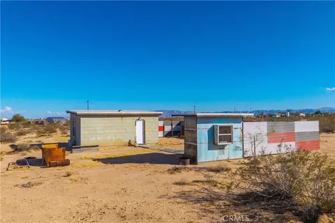 Exterior - 65255 Pluto St, Joshua Tree, CA 92252 photo 7 of 16