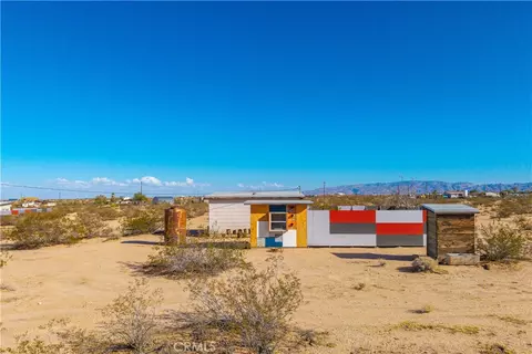 Exterior - 65255 Pluto St, Joshua Tree, CA 92252 photo 15 of 16