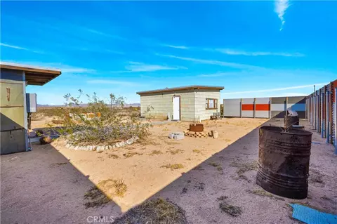 Exterior - 65255 Pluto St, Joshua Tree, CA 92252 photo 5 of 16
