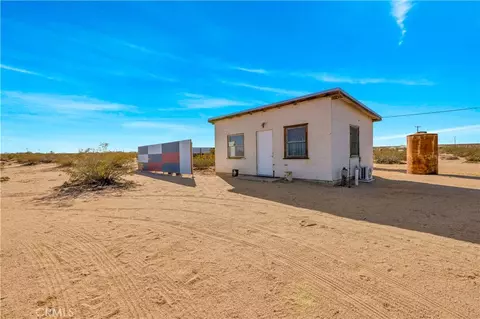 Exterior - 65255 Pluto St, Joshua Tree, CA 92252 photo 9 of 16