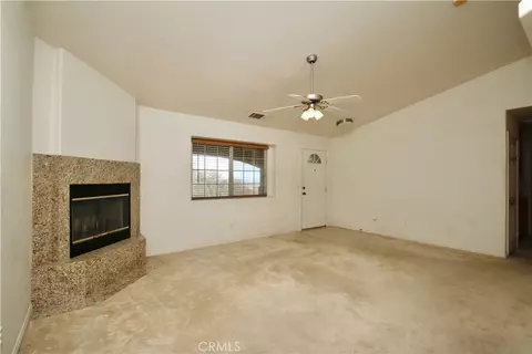 Living - 60917 Navajo, Joshua Tree, CA 92252 photo 3 of 4