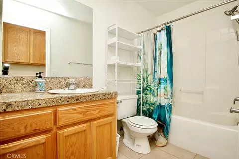 Bath - 60917 Navajo, Joshua Tree, CA 92252 photo 1 of 2