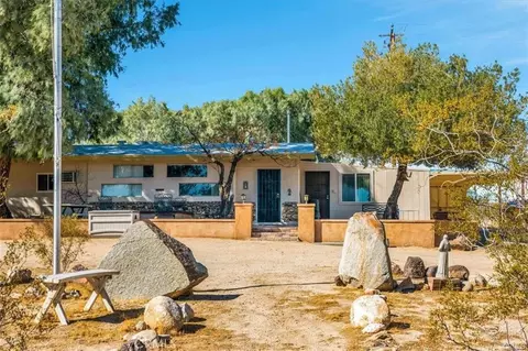 Exterior - 3961 Avenida Del Sol, Joshua Tree, CA 92252 photo 3 of 5