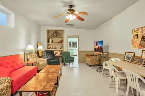 Living - 3961 Avenida Del Sol, Joshua Tree, CA 92252 photo 2 of 3